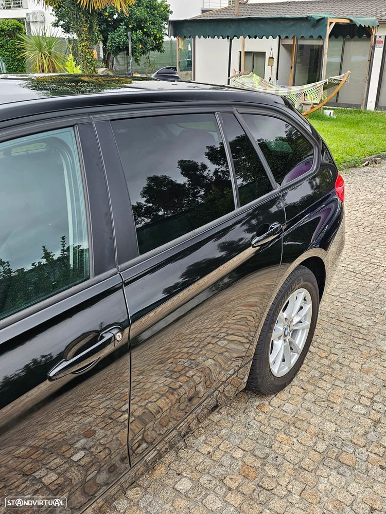 BMW 320 d Touring xDrive - 5