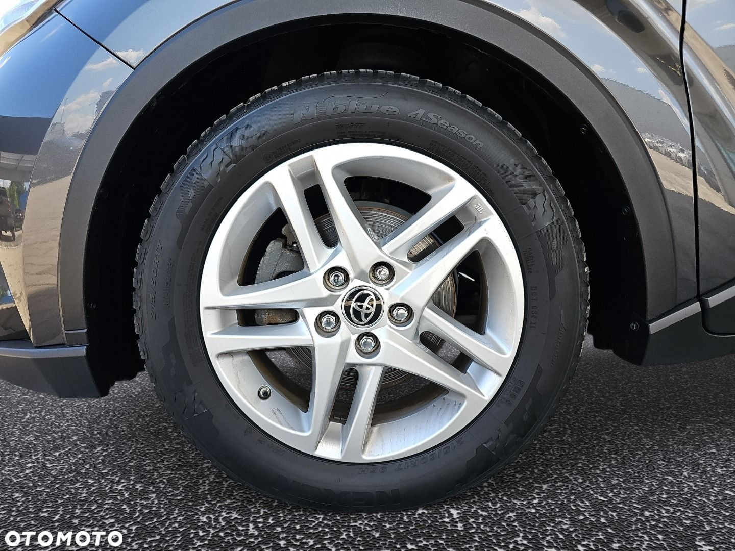 Toyota C-HR - 23