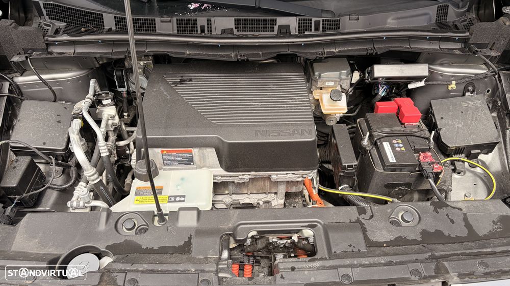 Nissan Leaf N-Connecta Two Tone - 12