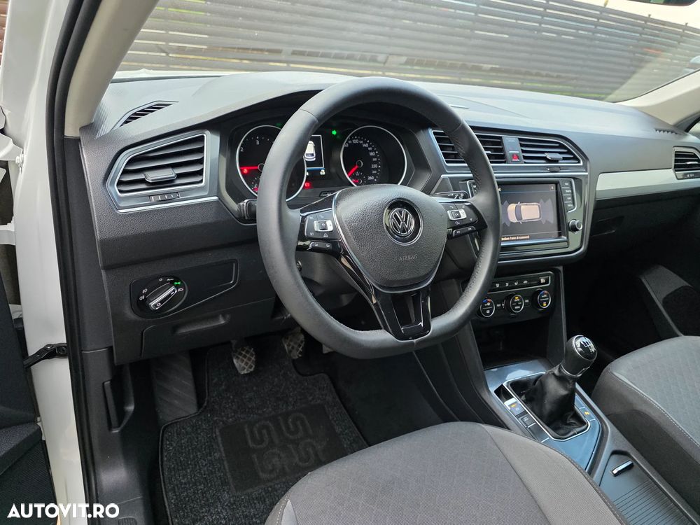 Volkswagen Tiguan - 3