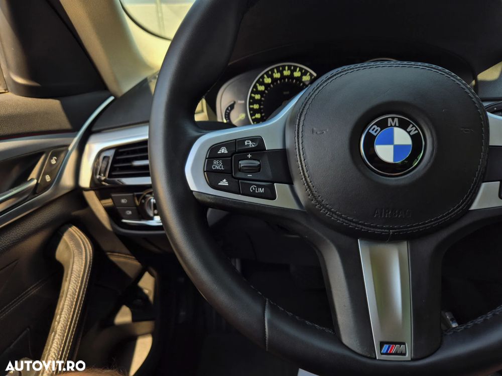 BMW Seria 5 520d Efficient Dynamics Edition Aut. Sport Line - 17