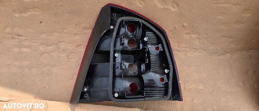 Stop stanga Skoda Octavia 2 Facelift sedan 2009 2010 / 2011 2012 - 2
