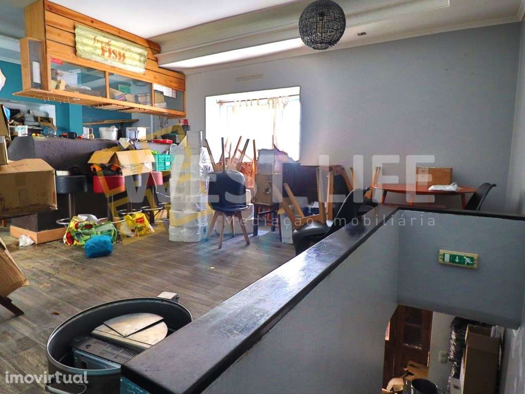 Prédio com projeto aprovado - CENTRO da Vila - Lojas e habitação - ... - Grande imagem: 5/22