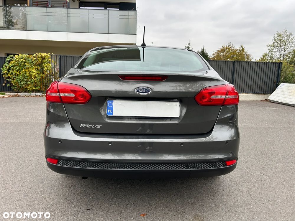 Ford Focus 1.6 Trend - 21