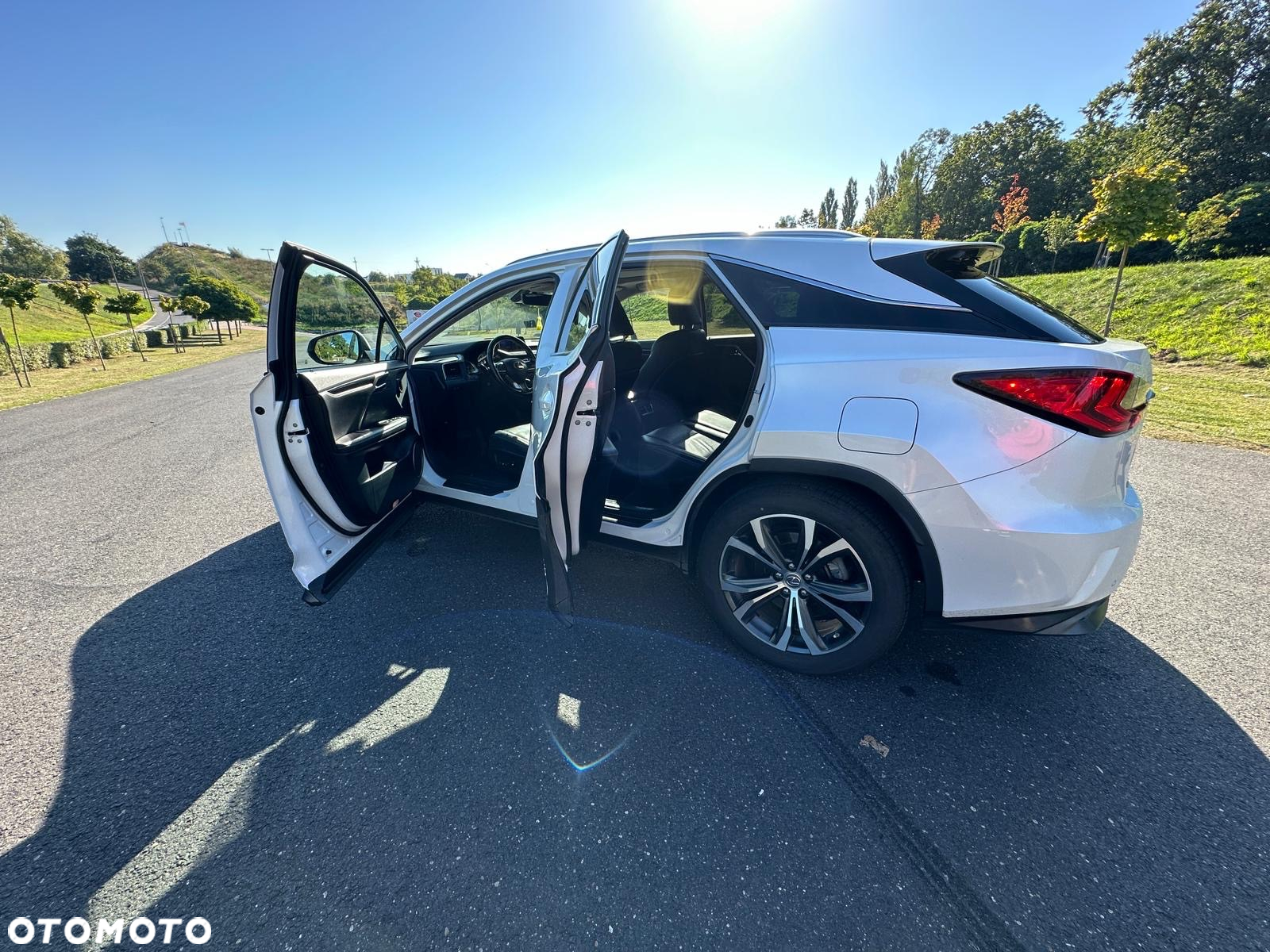 Lexus RX - 8
