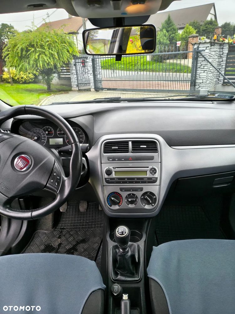 Fiat Grande Punto - 8