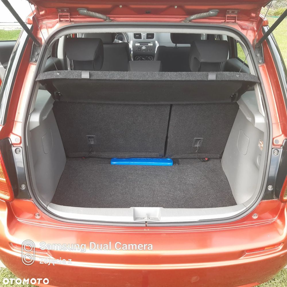Suzuki SX4 - 16