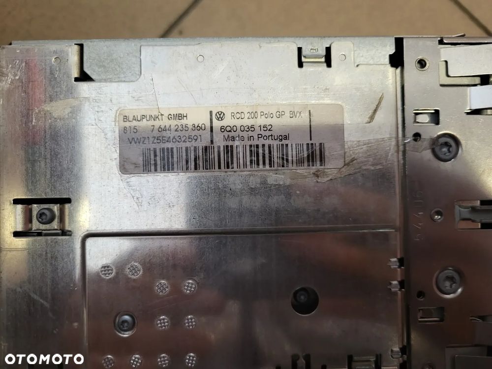RADIO VOLKSWAGEN POLO IV 6Q0035152 - 3