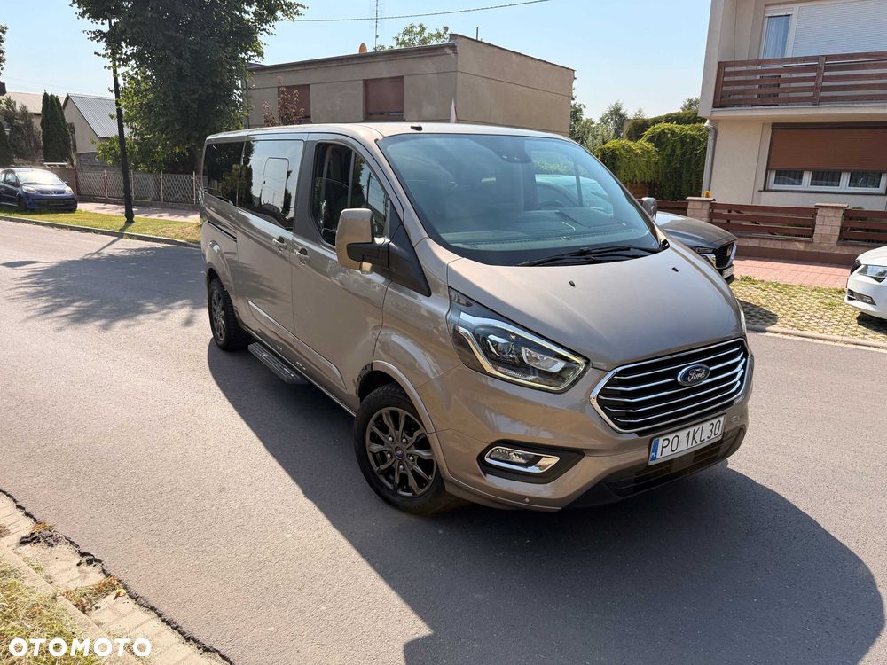 Ford Tourneo Custom - 2