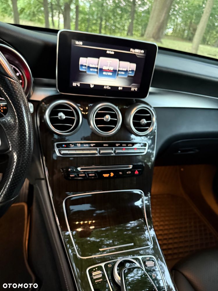 Mercedes-Benz GLC - 13