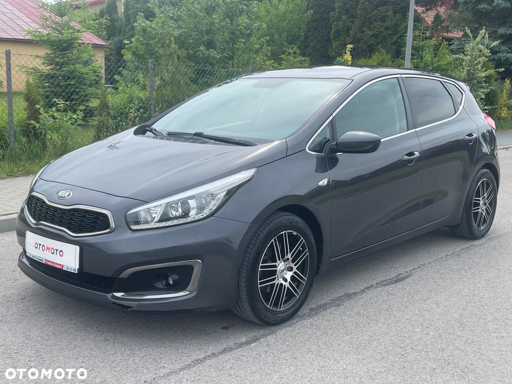 Kia Ceed 1.4 CVVT Attract - 22