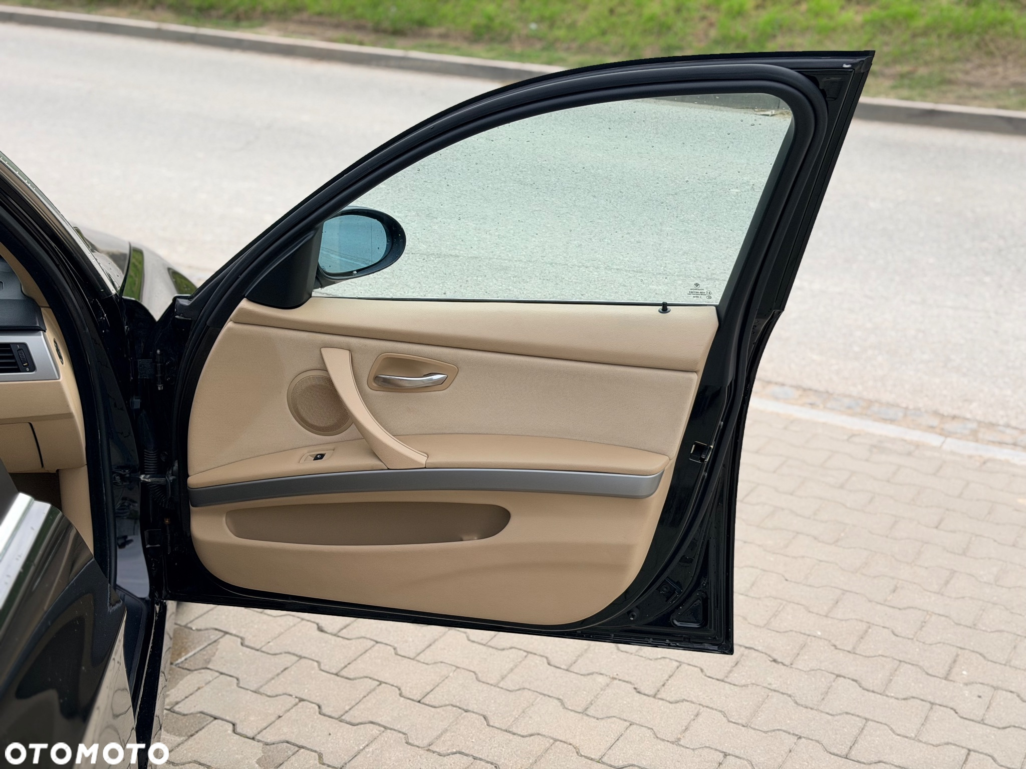 BMW Seria 3 325i - 11
