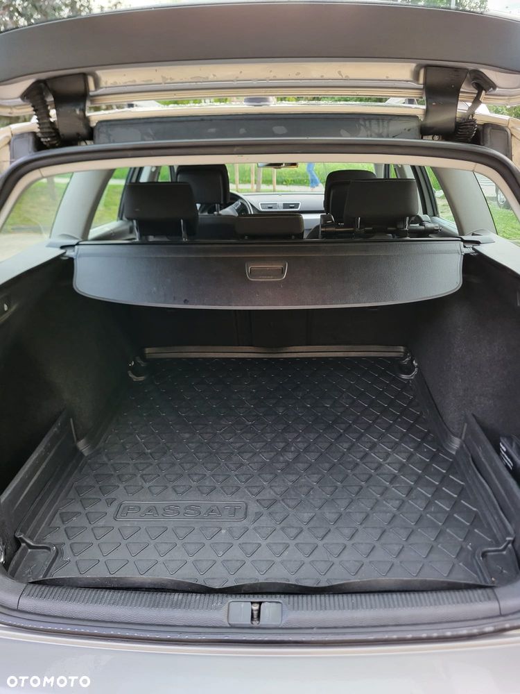 Volkswagen Passat 2.0 TDI 4Mot Highline DSG - 10