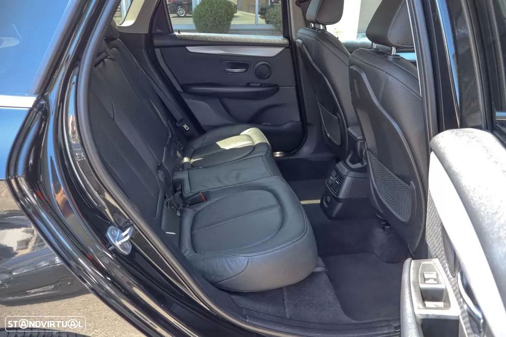 BMW 218 Active Tourer d Advantage - 14