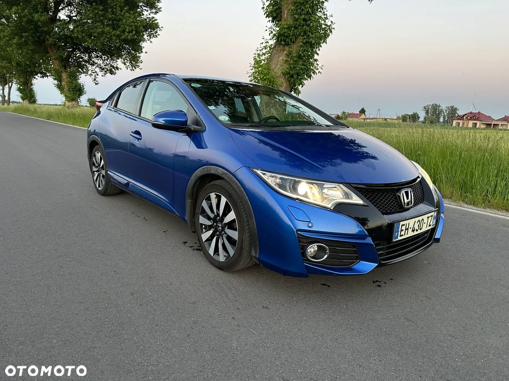 Honda Civic 1.6 i-DTEC Executive Black Edition - 3