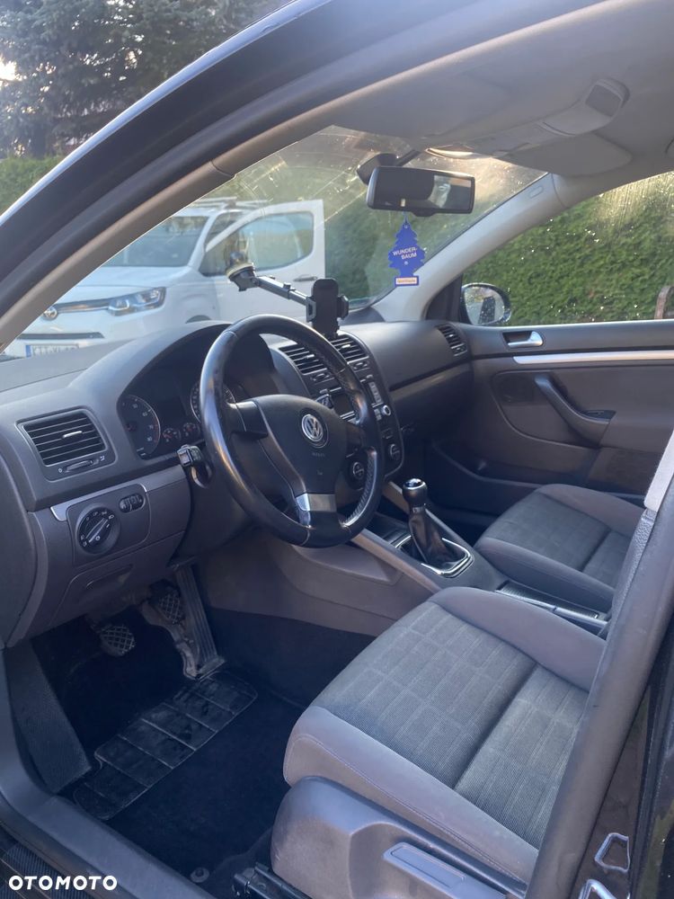 Volkswagen Golf 1.6 FSI Comfortline - 10