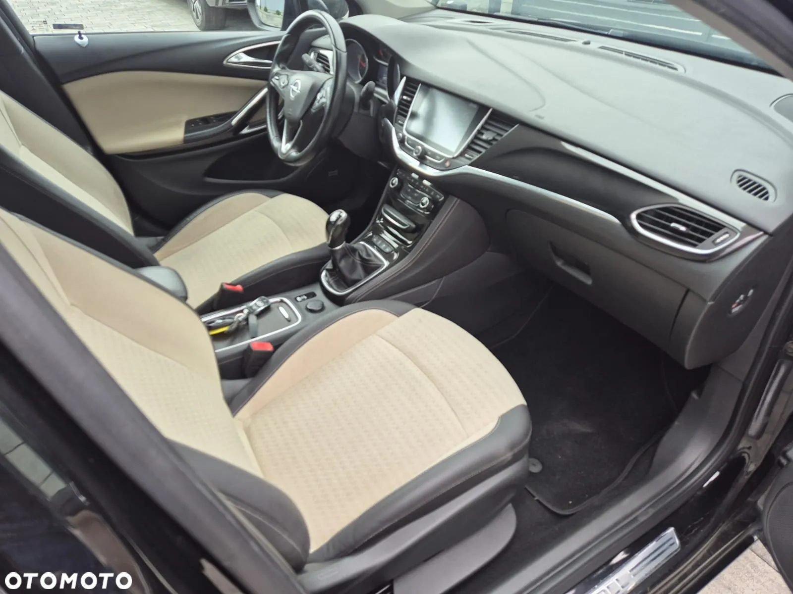 Opel Astra 1.6 BiTrb D (CDTI) Start/Stop Sports Tourer Dynamic - 13