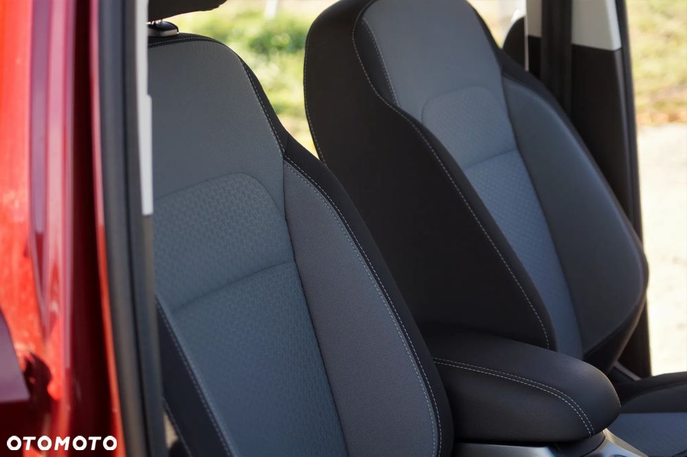 Ford Kuga - 2