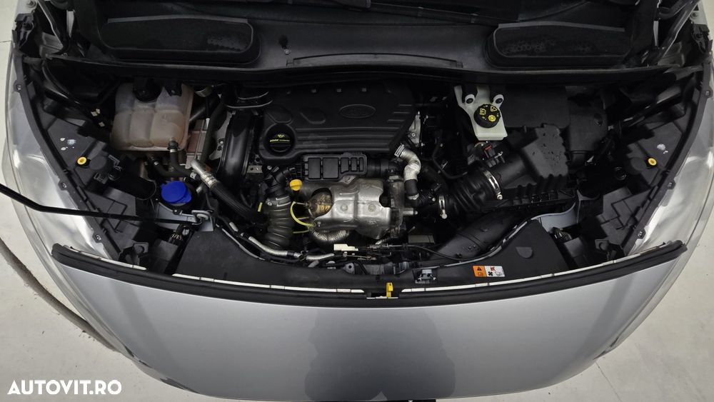 Ford Transit Connect - 24