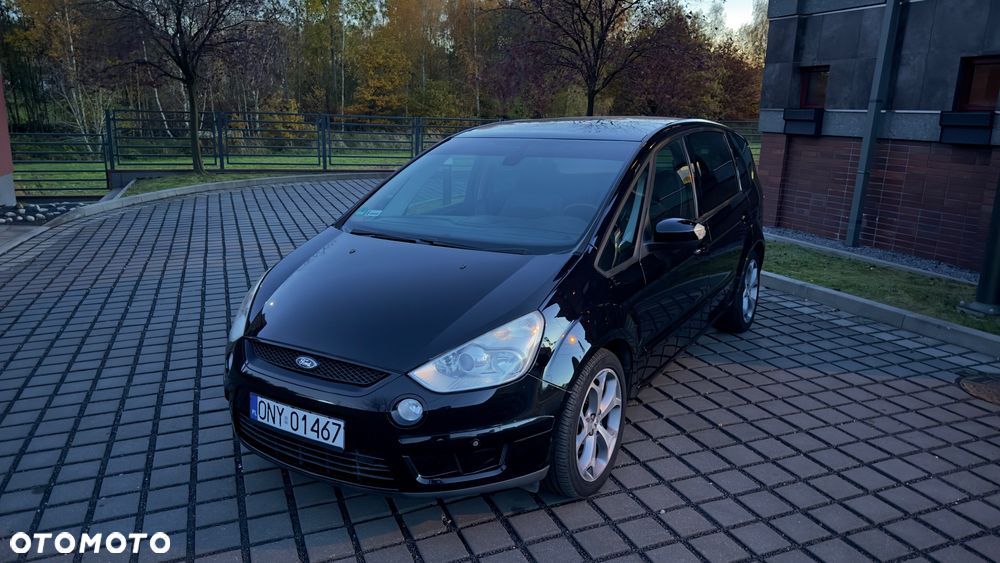 Ford S-Max - 14