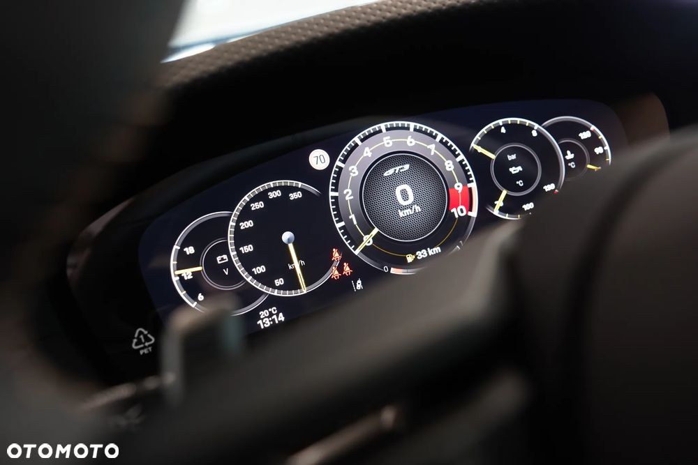 Porsche 911 GT3 Touring PDK - 17