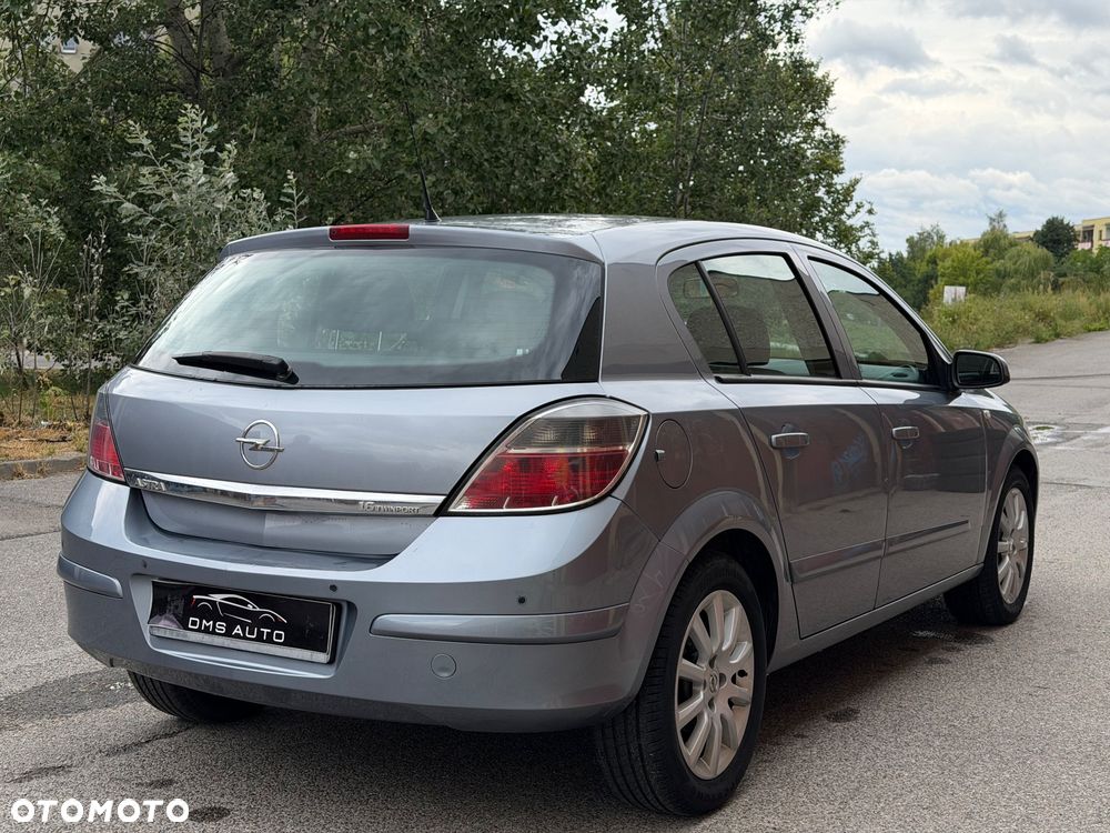 Opel Astra - 4
