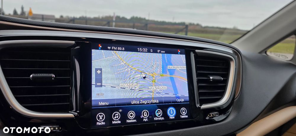Chrysler Pacifica - 7