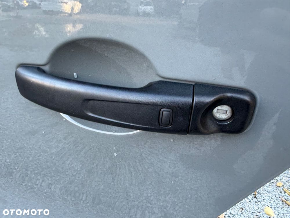 Renault Trafic Furgon Brygadowy Long L2H1 6 osób - 40