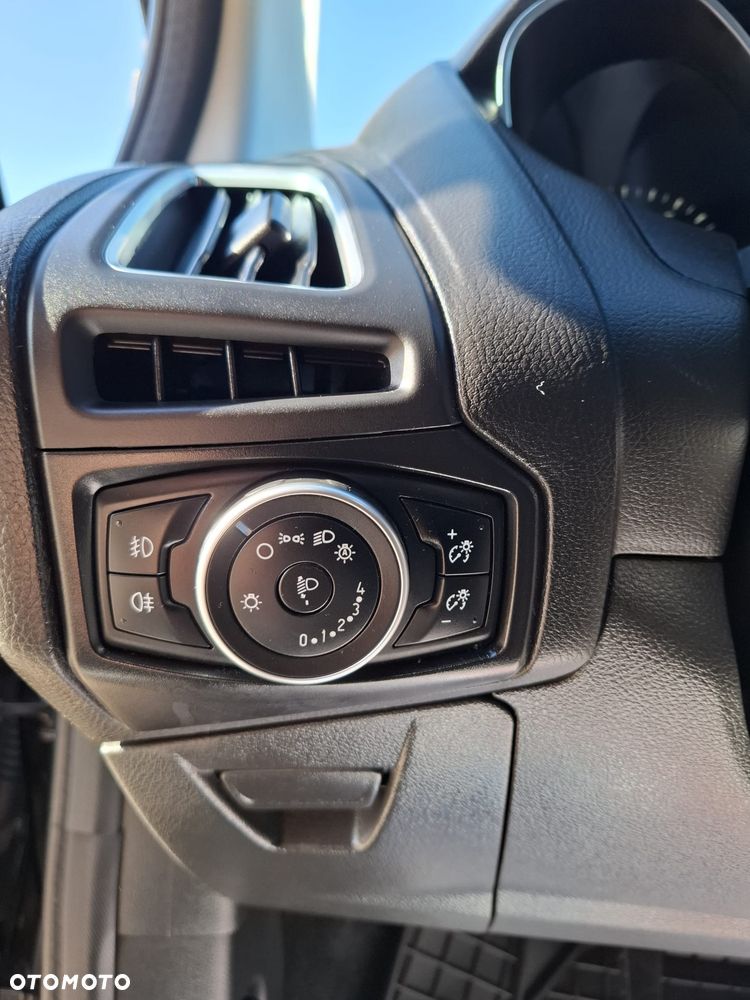 Ford Focus 1.0 EcoBoost Titanium - 21