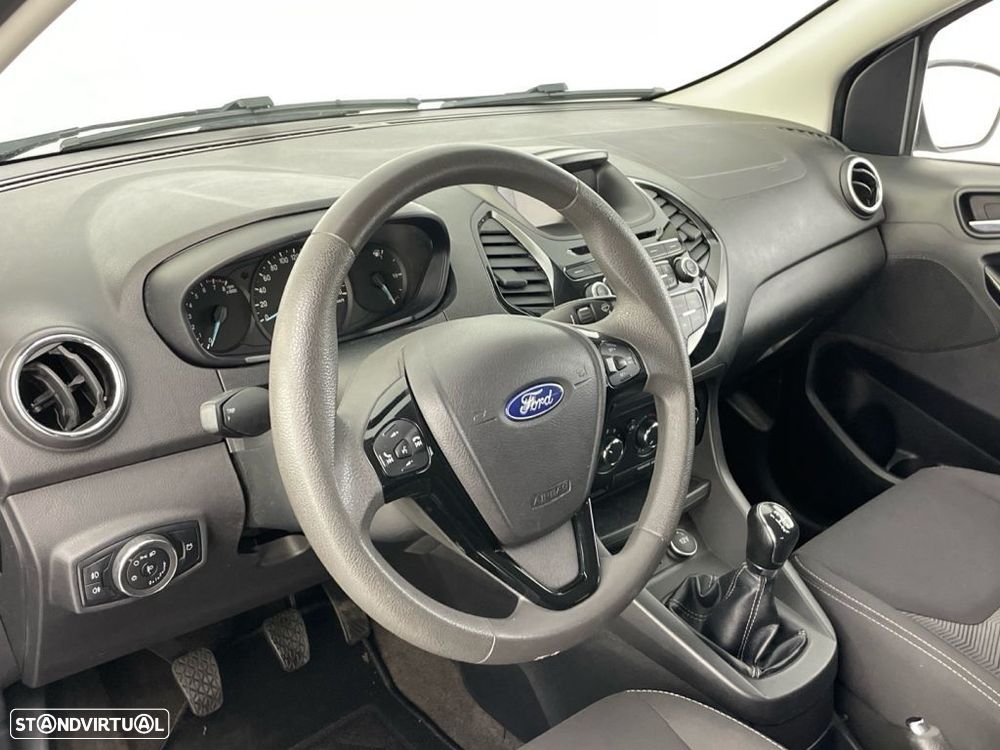 Ford KA+ 1.2 Ti-VCT Ultimate — fotografia 15