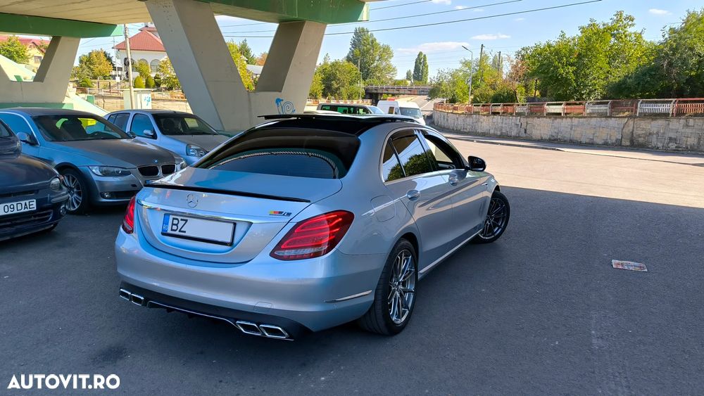Mercedes-Benz C 200 d - 23