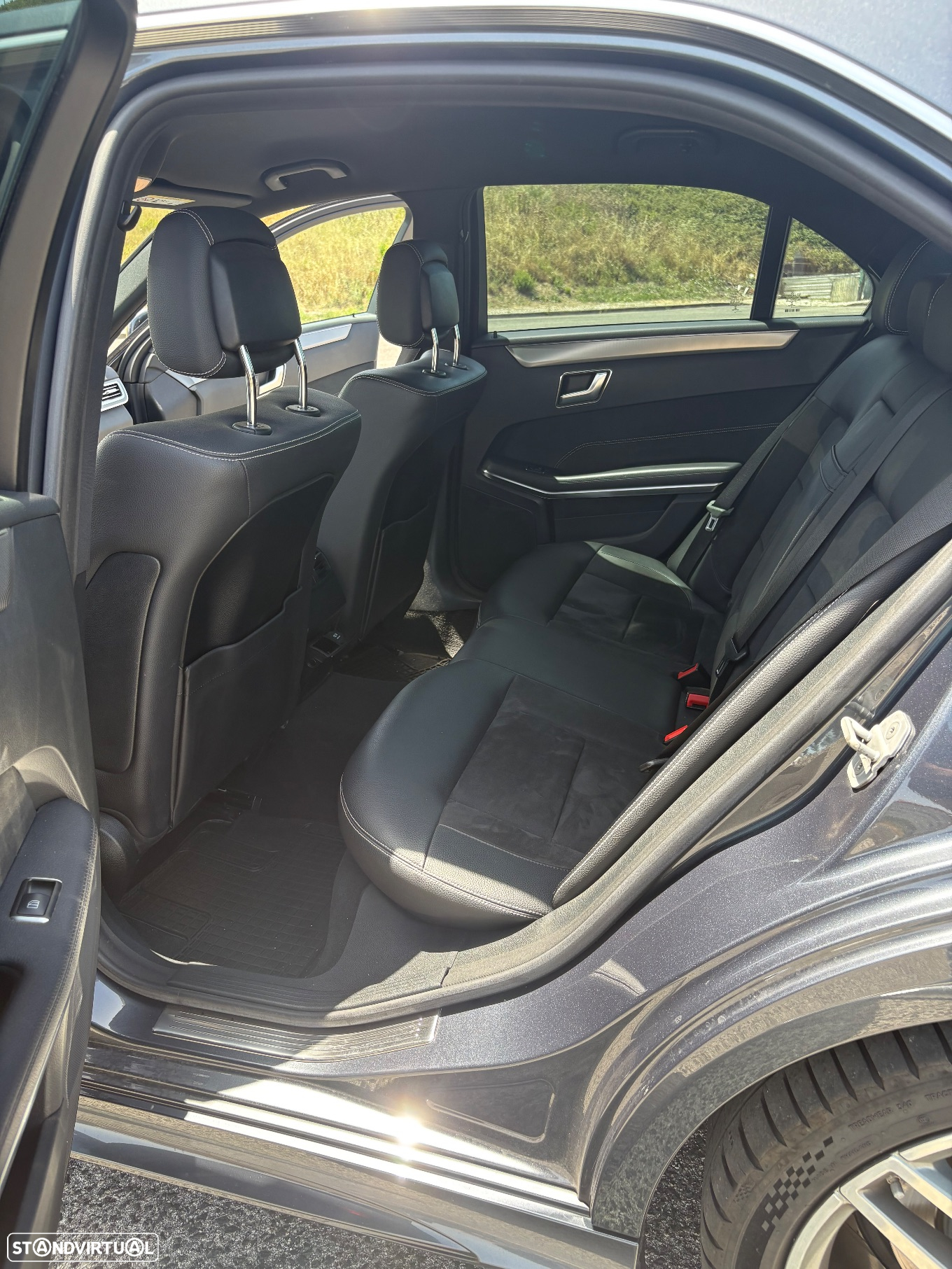 Mercedes-Benz E 300 - 14