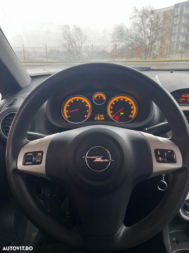 Opel Corsa - 7