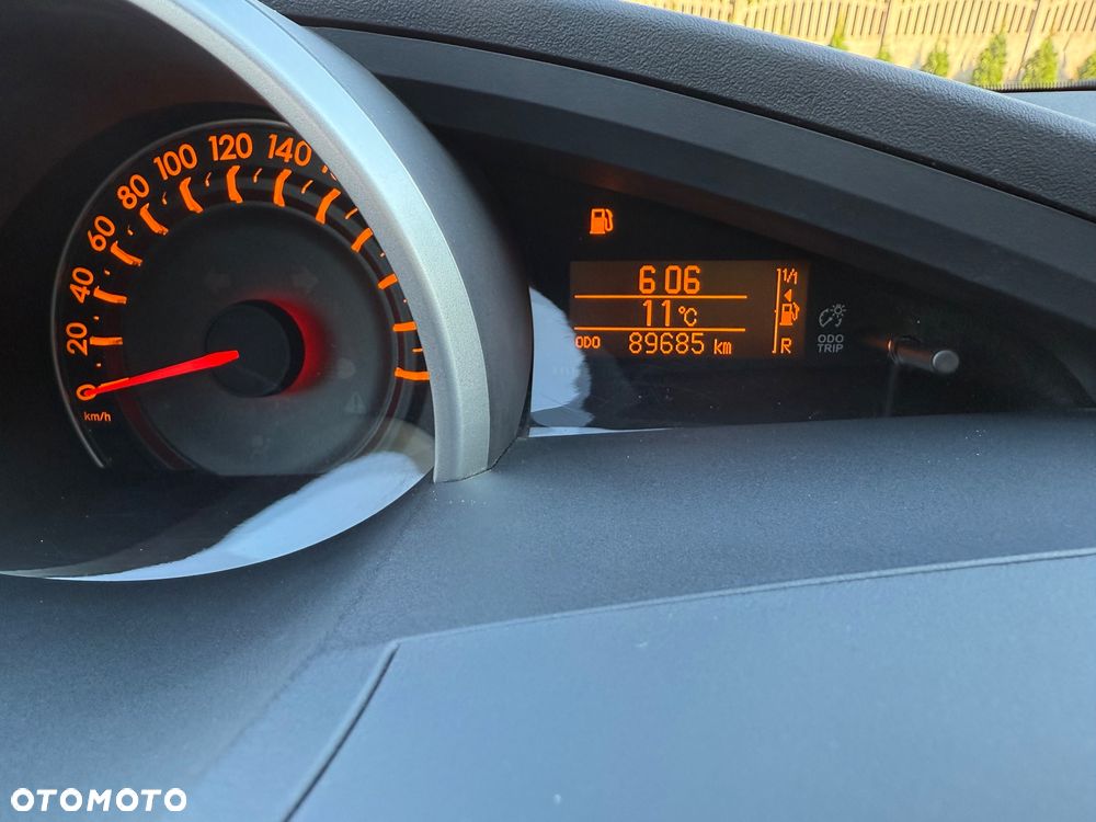 Toyota Verso 1.8 Premium EU5 MS - 20