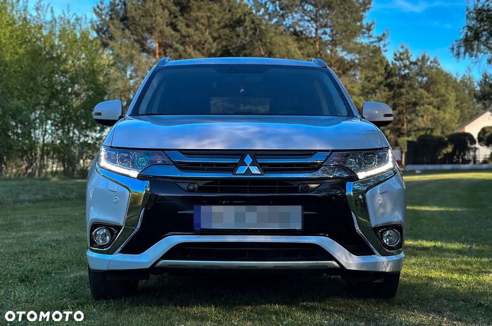 Mitsubishi Outlander Intense + - 5