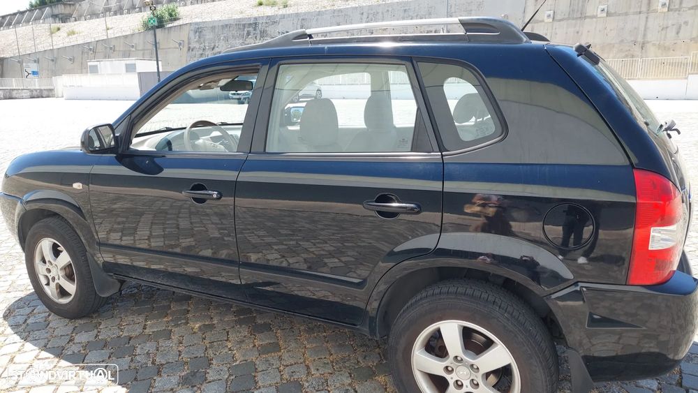 Hyundai Tucson 2.0 CRDi Comfort 2WD - 12