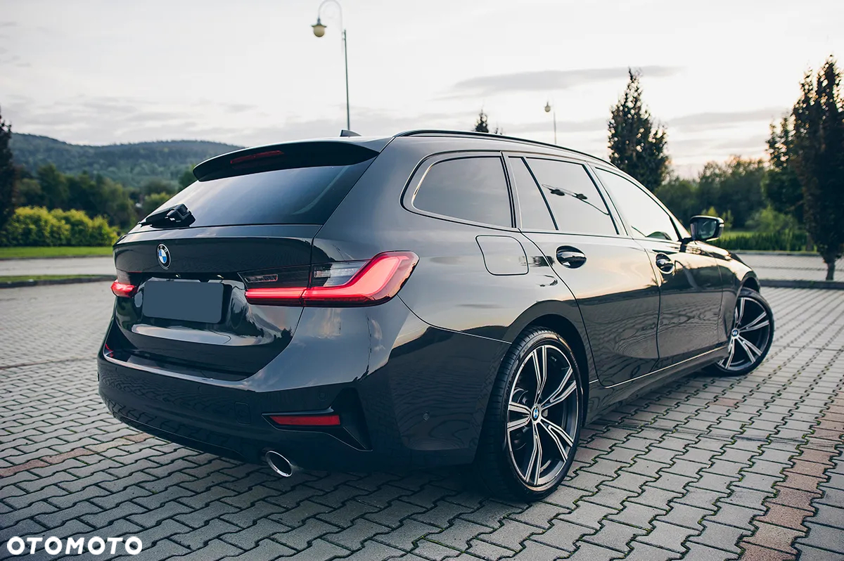 BMW Seria 3 320d Sport Line Shadow sport - 10