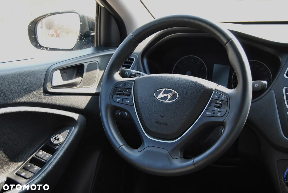 Hyundai i20 - 10