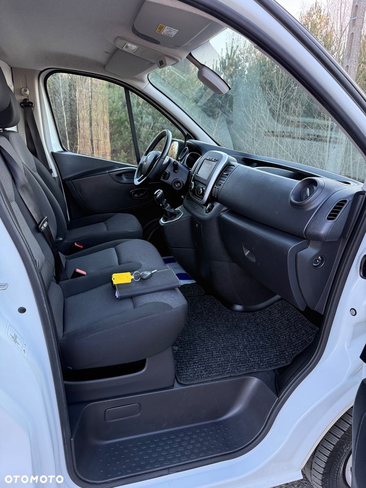 Renault Trafic - 22