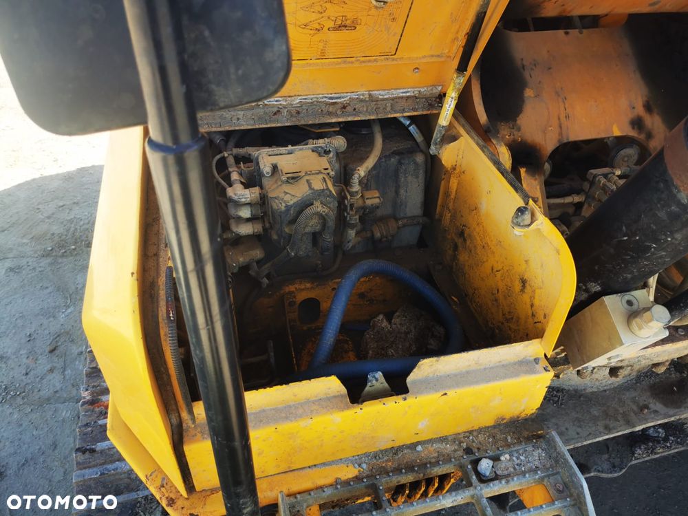 JCB 220X LC - 19