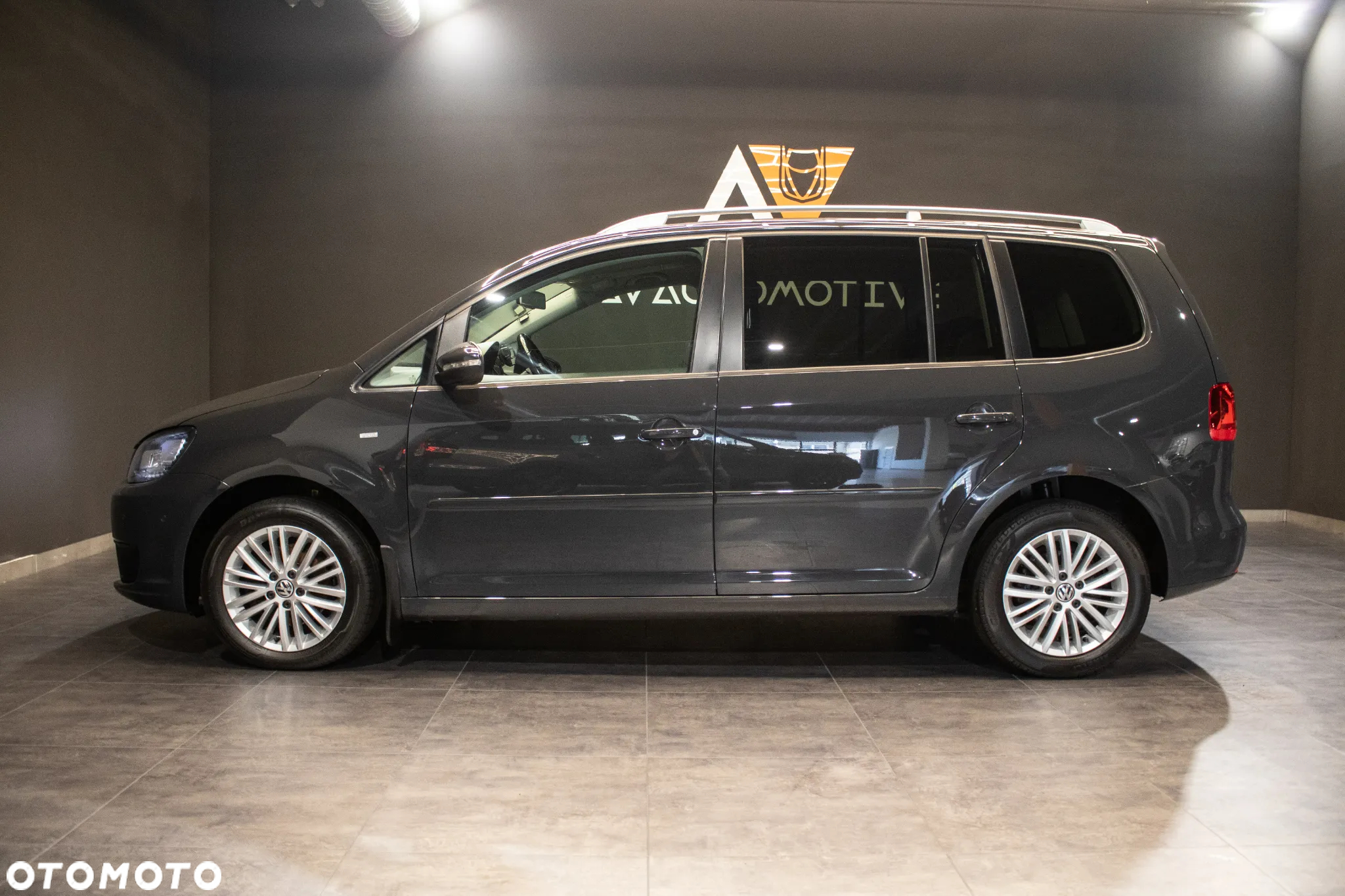 Volkswagen Touran 1.6 TDI DPF BlueMotion Technology DSG Cup - 5