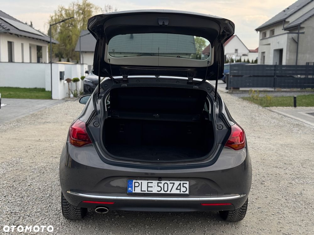 Opel Astra 1.4 T Cosmo - 36