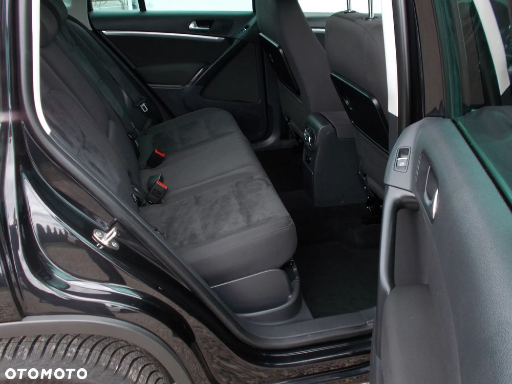 Volkswagen Tiguan 2.0 TDI 4Mot Perfectline R-Style DSG - 11