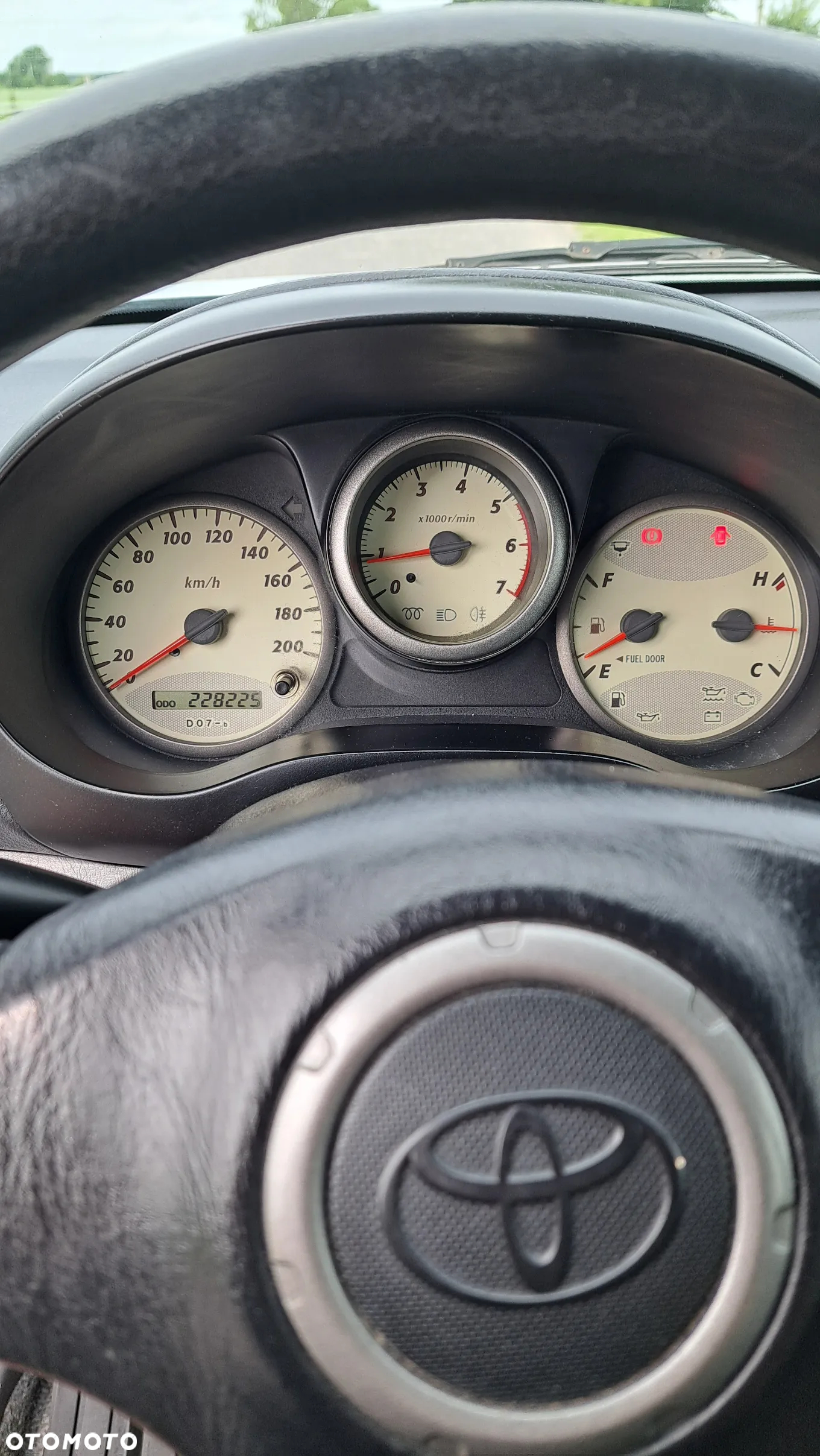 Toyota RAV4 2.0 D-4D 4x4 - 12