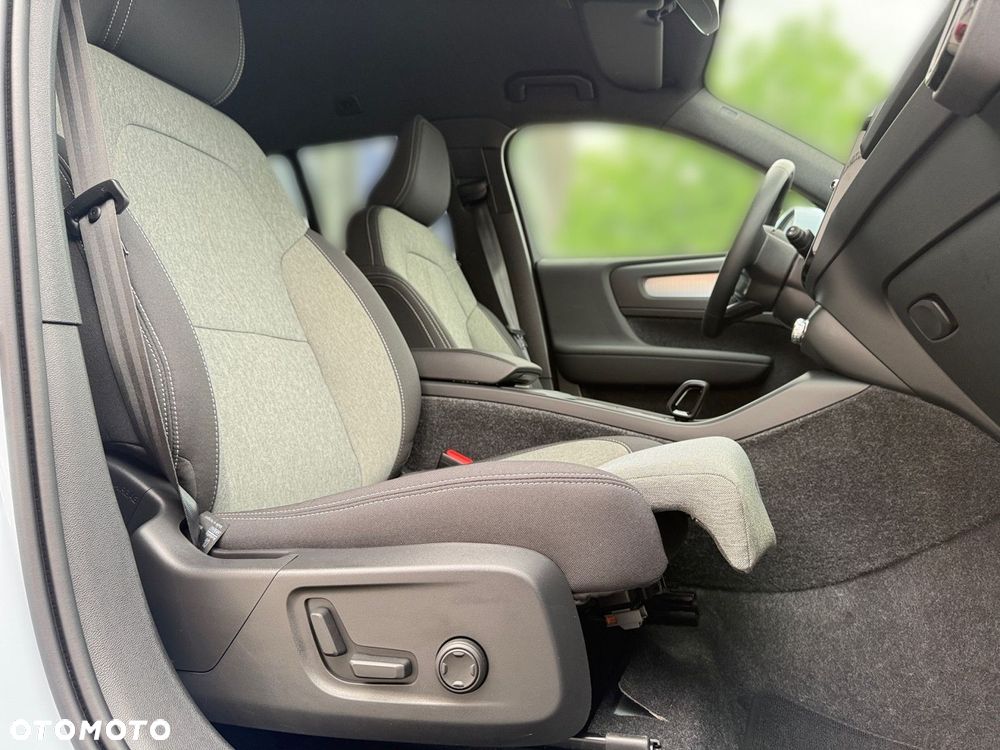 Volvo XC 40 - 23
