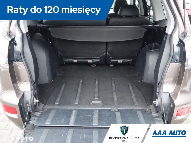 Mitsubishi Outlander - 16