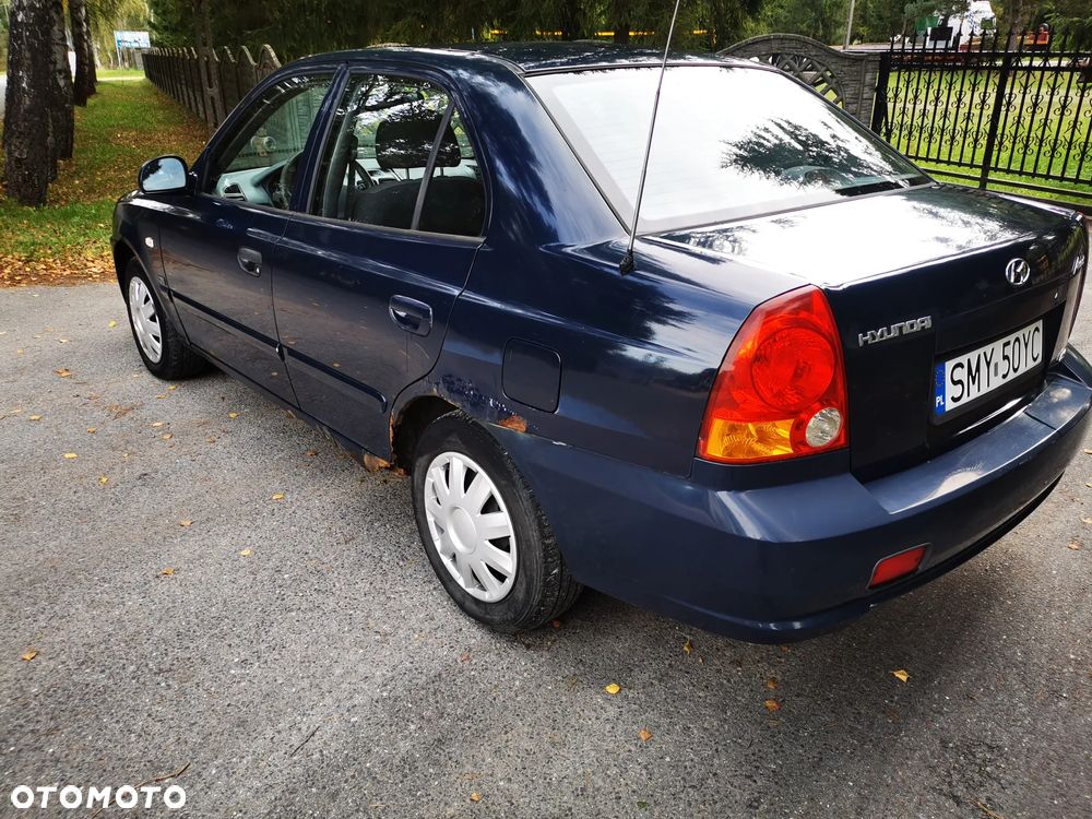 Hyundai Accent 1.5 CRDi Middle - 6