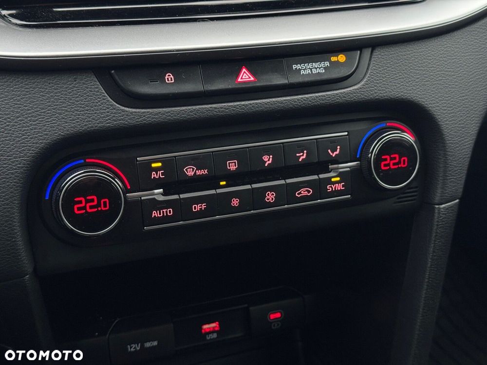 Kia Ceed 1.5 T-GDI M - 8