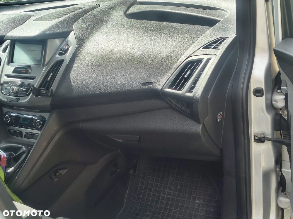 Ford Transit Connect - 22