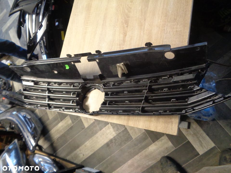 VW PASSAT B8 LIFT GRILL 3G0853653 - 2